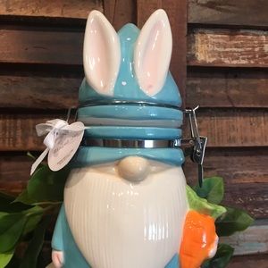 Easter gnome canister